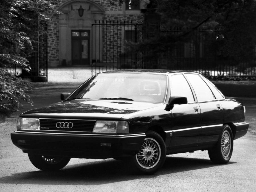  Audi 100 Quattro (С3) 1988 года  (NA) (фото 3 из 4)